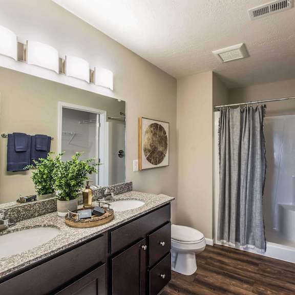 bellevue nebraska apartment rentals redwood living redwood bellevue south 25th street bathroom