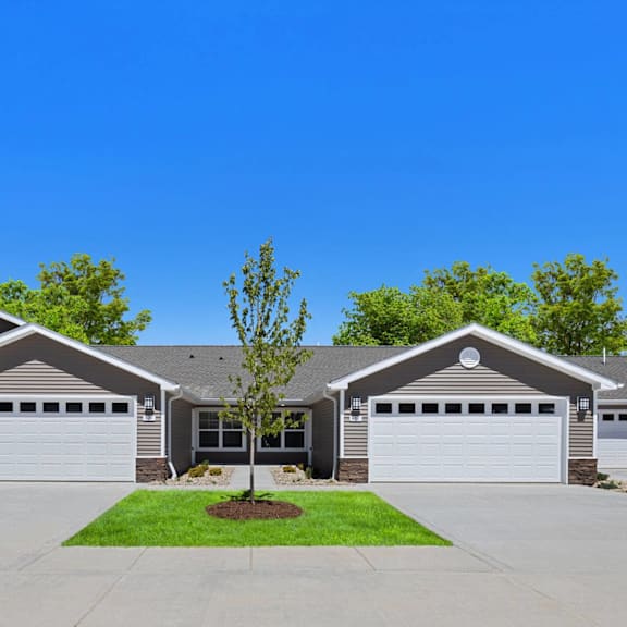 charlotte north carolina apartment rentals redwood living redwood charlotte harris houston road exterior