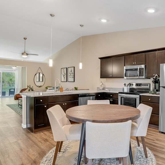 copley ohio  apartment rentals redwood copley kitchen
