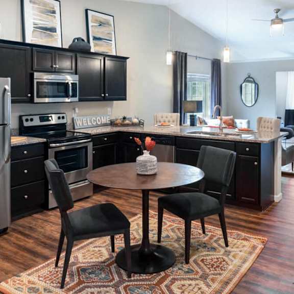 wadsworth oh apartment rentals redwood retreat at stonecrest kitchen