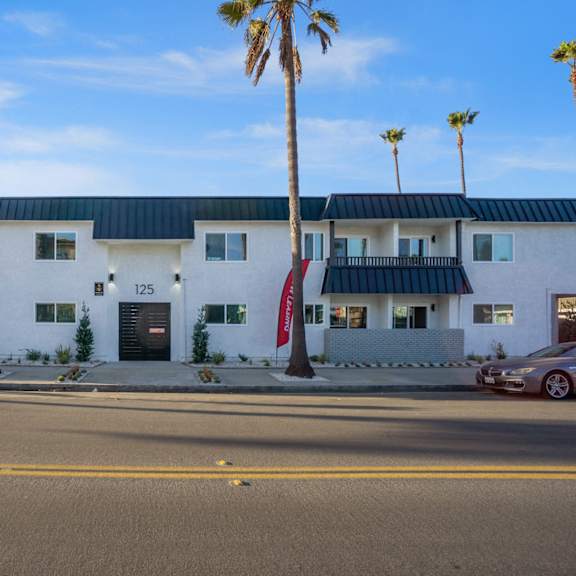building exterior area at ocean breeze terrace apartment, huntington beach, california