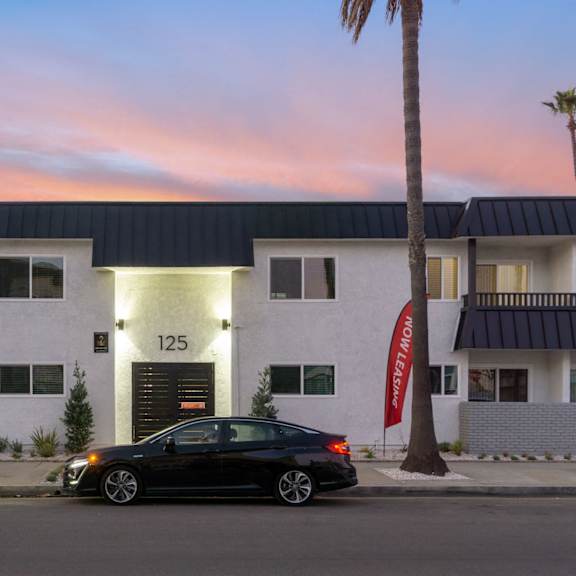 building exterior at ocean breeze terrace apartment, california
