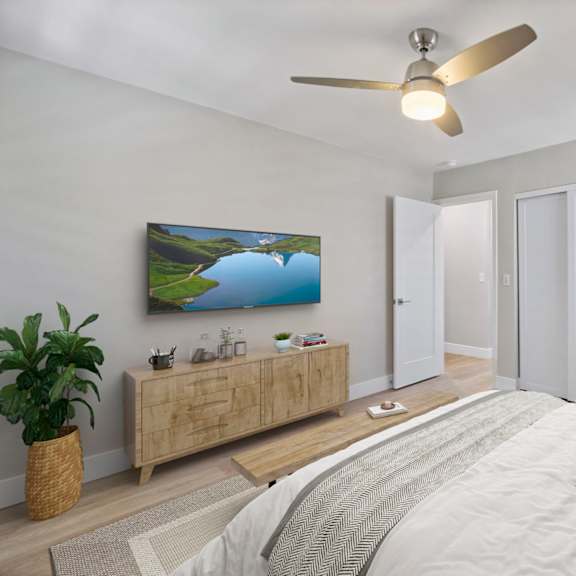 gorgeous bedroom at ocean edge @ laguna beach, laguna beach, ca
