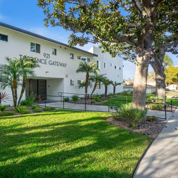 lush green landscape at torrance gateway apartments, california
