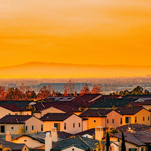 residential neighborhood at sunset at nineteen90 apartment homes, costa mesa, 92627