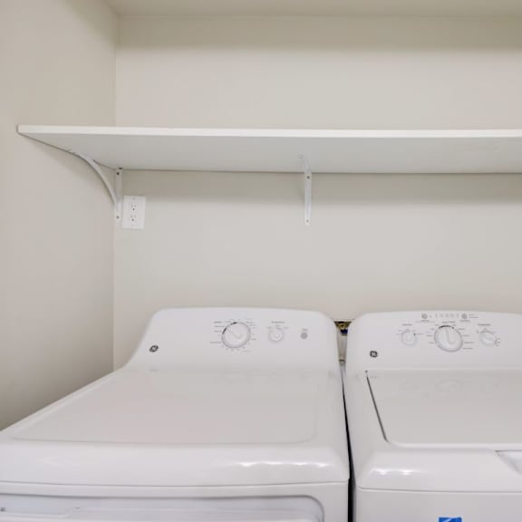 washer dryer at wescove apartments, west covina, ca, 91790
