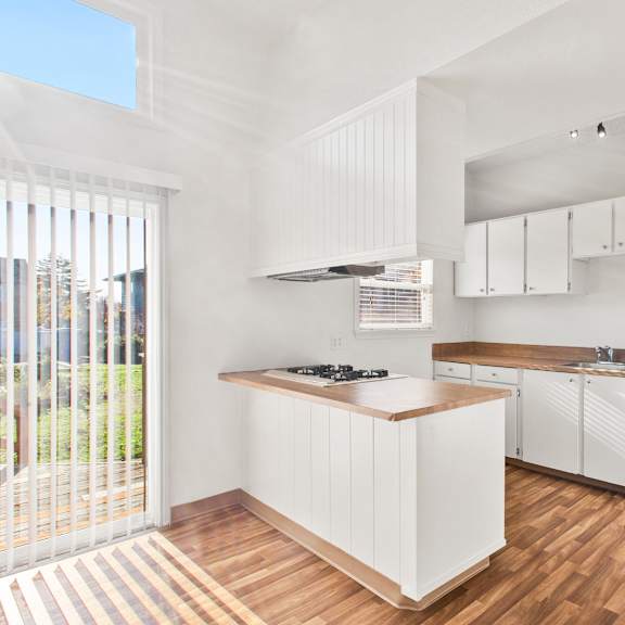 gourmet kitchens at garden villa apartments, oregon, 97266