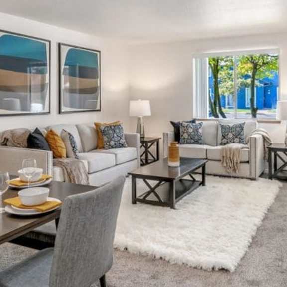 elegant dining area at alder creek apartments, vancouver, wa 98682