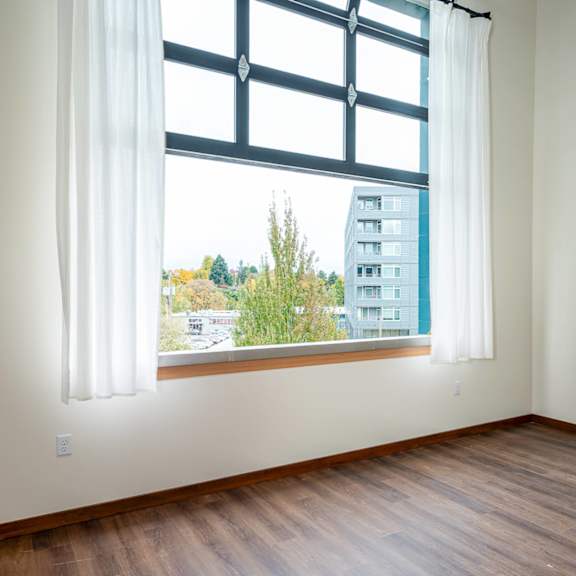 room with a large window at atomic orchard experiment, oregon, 97232