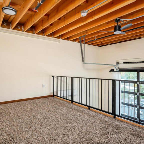 room with a carpeted floor at atomic orchard experiment, oregon