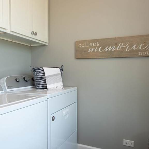 laundry room at countryside townhomes, illinois