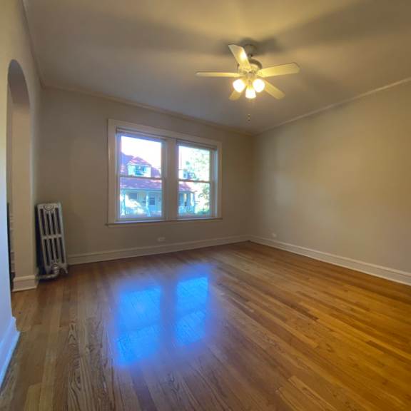 spacious floor plan - charlie chaplin one bedroom