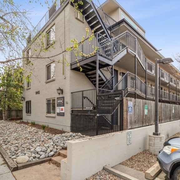 1443 elizabeth exterior
