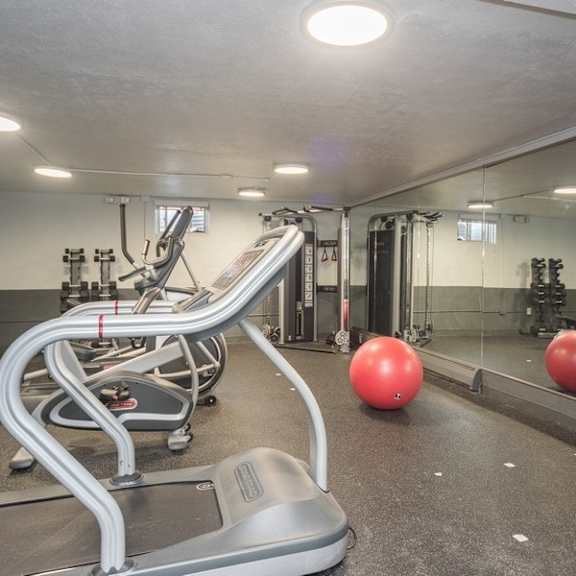 great gym space at 1190 s bellaire st in denver, co