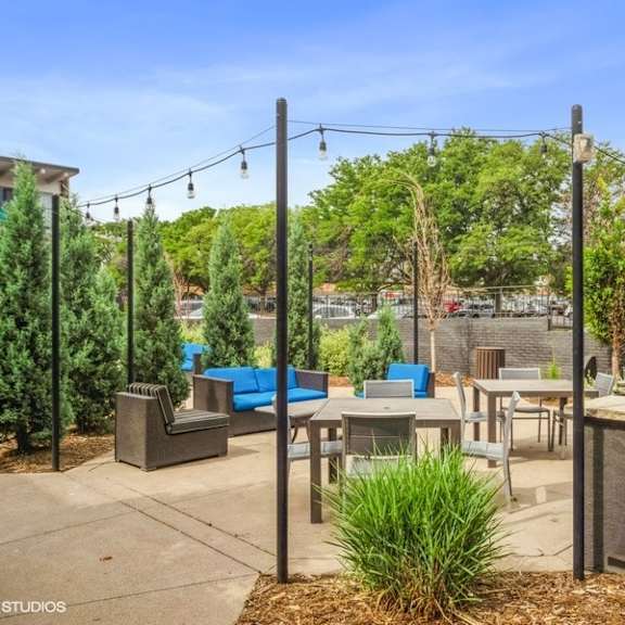 enjoy time with neighborhood outdoors at 1190 s bellaire st in denver, co