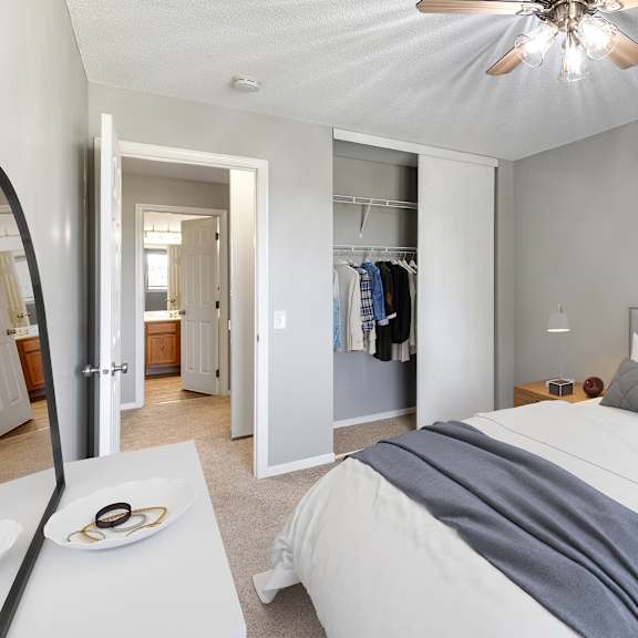 specious bedroom at heritage hills apartments, minnesota