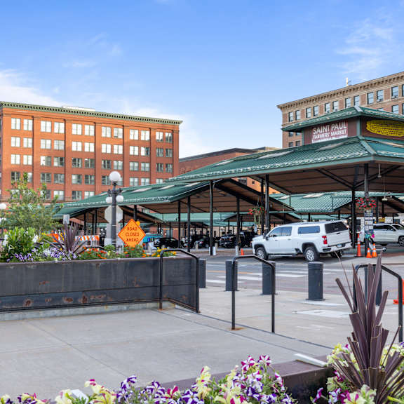 a view of the entrance to the market in the city