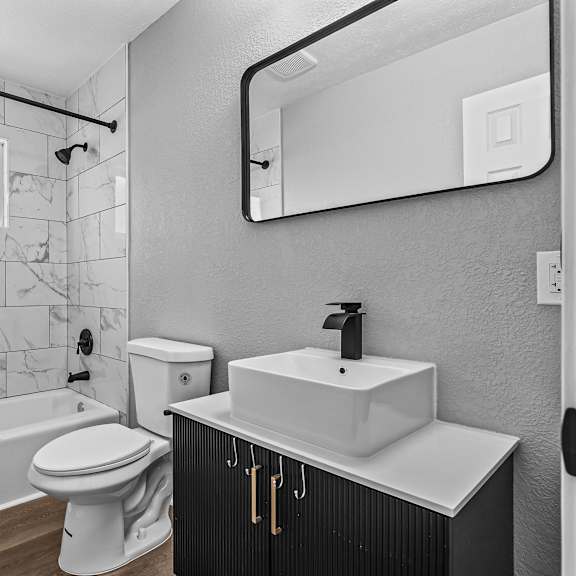 modern bathroom at serenity place central, tallahassee, florida