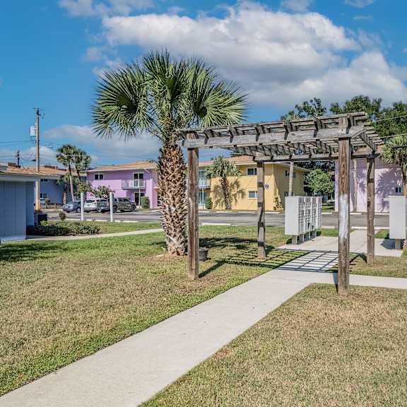 green space walking path at serenity place central, florida, 32304