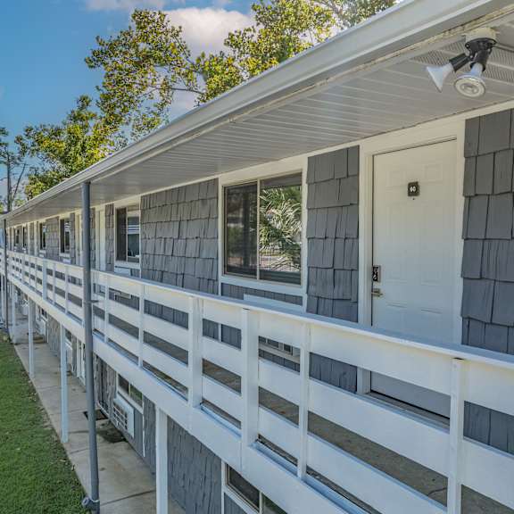 spacious balcony at the sanctuary, tallahassee