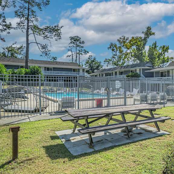 picnic tables at the sanctuary, tallahassee, fl, 32304