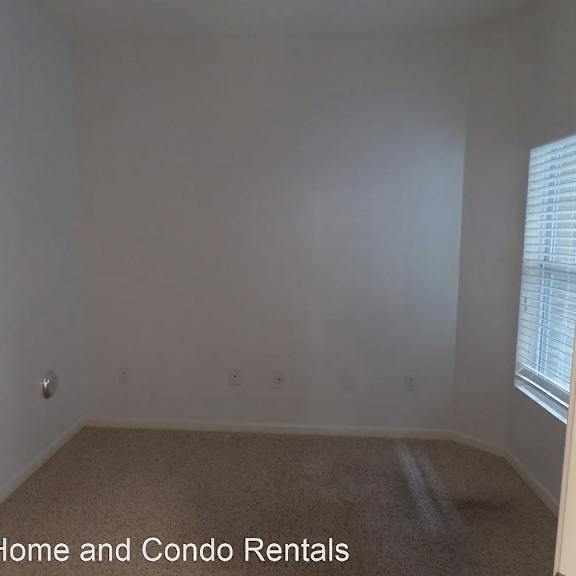 a large room with dogs in it