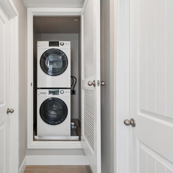 washing machine at montessa apartments, california, 95687