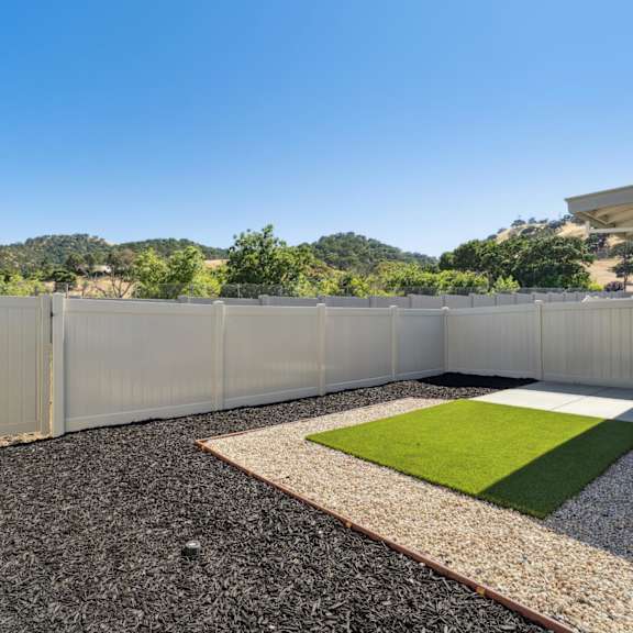 backyard at montessa apartments, vacaville, ca