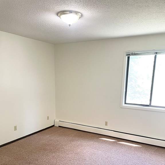 large, well-lit bedrooms.