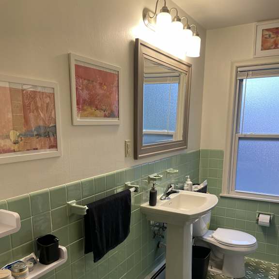 original vintage deco-tiled bathroom