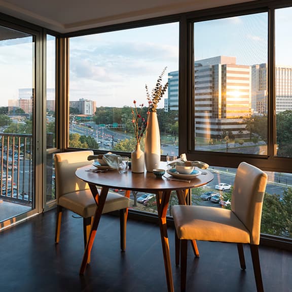 dining table with chairs at the graham at southern towers, virginia, 22311