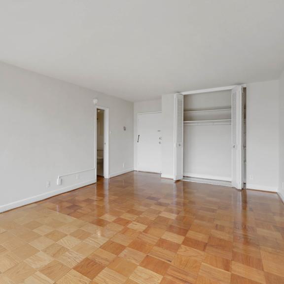 unfurnished checkered floor at monticello at southern towers, alexandria, virginia, 22311