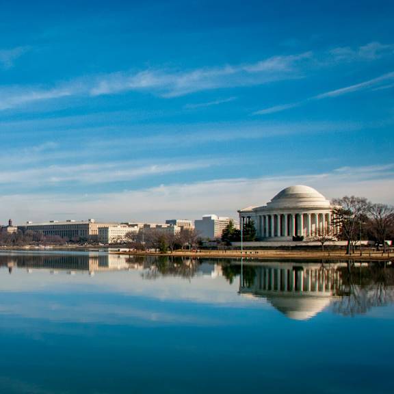 the washington monument and the lincoln memorial at sherwood at southern towers, alexandria