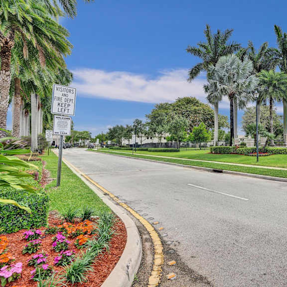 aventura isles community streets and gardens