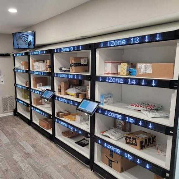 package delivery room at latitude at riverchase, alabama
