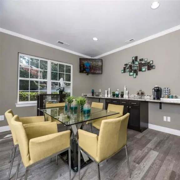 dining room at latitude at riverchase, hoover, al, 35216