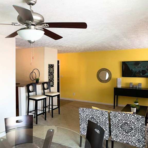 living room with tv at sienna ridge, atlanta, georgia