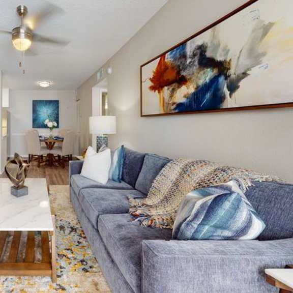 living room with tv at breckinridge vue, georgia, 30096