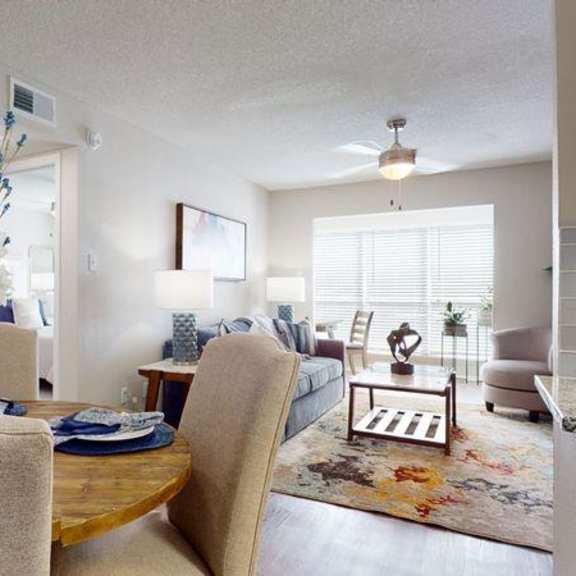 dining and living area at breckinridge vue, duluth, 30096