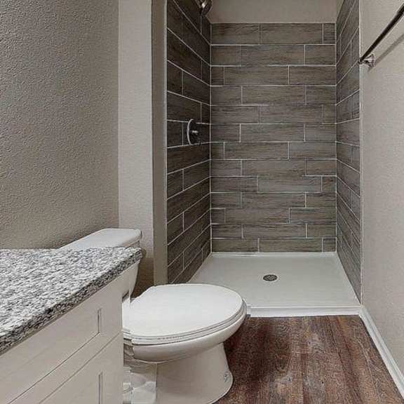 luxurious bathroom at spalding vue, peachtree corners, ga, 30092