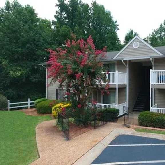 building exterior at spalding vue, georgia