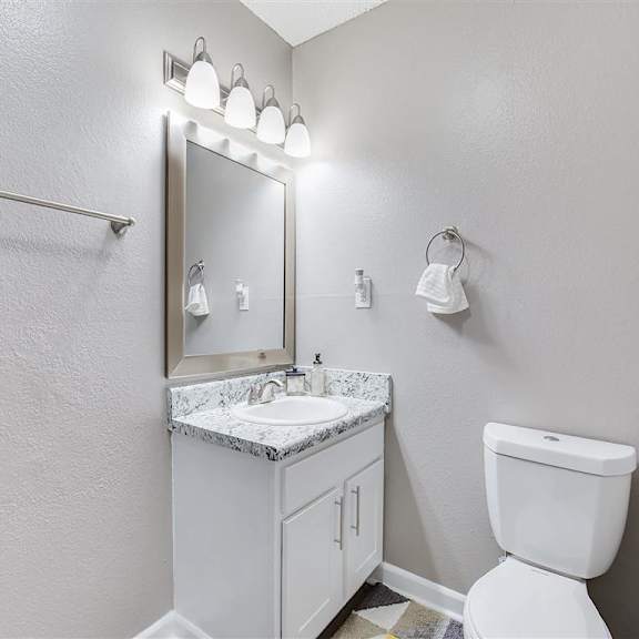 luxurious bathroom at vue on medlock, peachtree corners, georgia