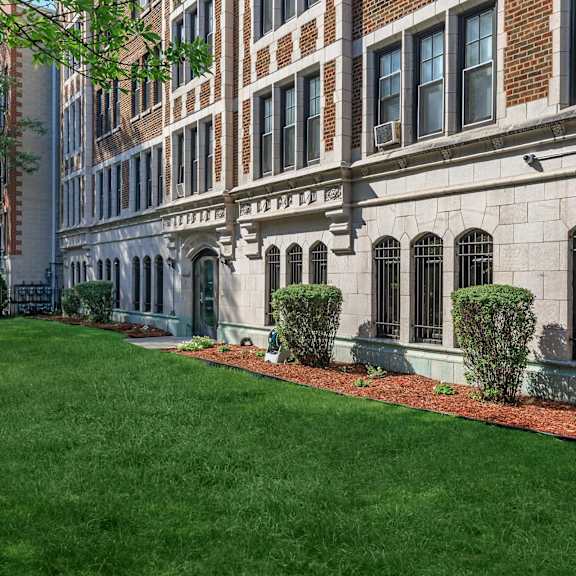 front view of main building at sheridan park, chicago