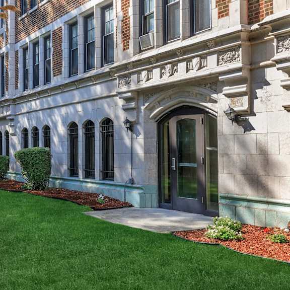 front view of property at sheridan park, chicago, illinois