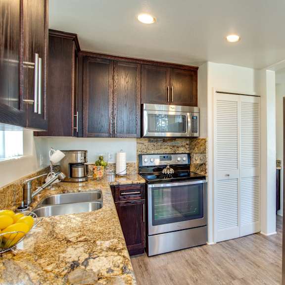 fully equipped kitchen at l'estancia, studio city, ca