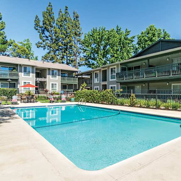 sparkling pool  at pleasanton glen apartments, pleasanton, california