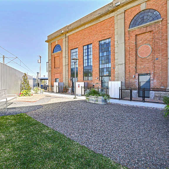 back patio at 3333 elm street lofts in deep ellum, dallas, texas, tx