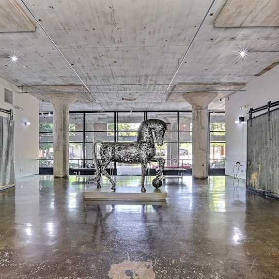 gallery space at the continental lofts in deep ellum, dallas, texas, tx