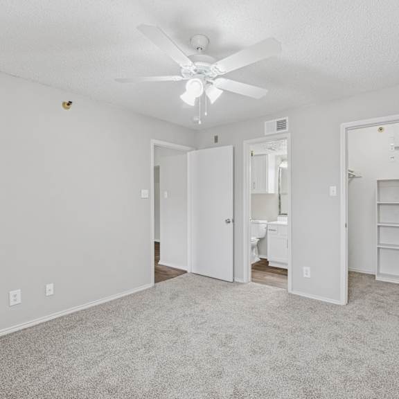 b1 bedroom at jefferson place in irving, tx