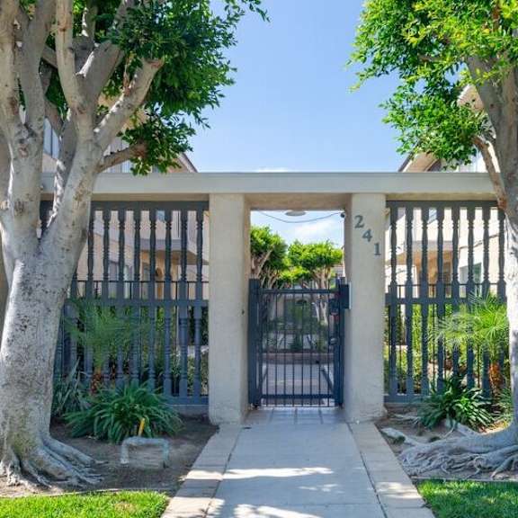 entrance view at lido apartments - 241 avocado st, costa mesa, 92627